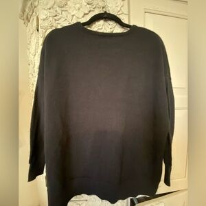 BISOU BISOU Black sweater SM
Functional zippers on waist